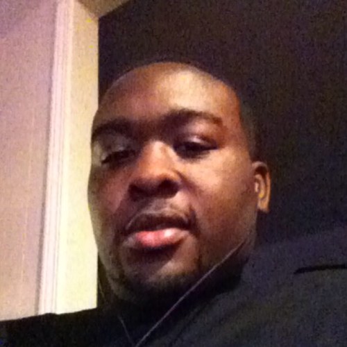 Im Kevion Johnson i love to sing,dance,play basketball get @ me if u got a question to ask