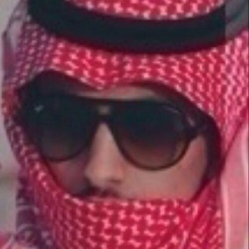 الدَهرُ يوْمان .. يوم لكَ .. ويوم عليكْ .. فإذا كان لك فلا تبْطر .. واذا كان عليك فإصبِر