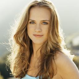 Daughter of Tom Riddle. Slytherin. 6th year. Quidditch Chaser. Animagus.