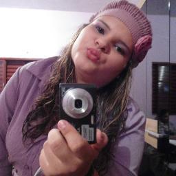 ♪ → O que sinto por vce resume em tres palavras Amor, Amor Amor e mais nada ← ♪
