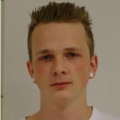 kristofferys's profile picture. Gutvott, halvveis 38, elektriker (lærling vel og merke),
livsnyter og rebell som bor på feilplass, utaforr byen.
#instagram & #snapchat ; kikkedoffer