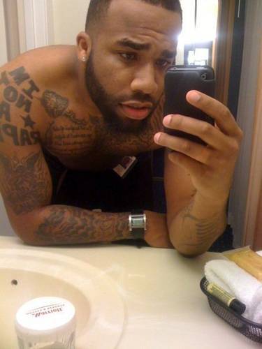 YOU BETTA WATCH YO GIRL FOR I TAKE YO GIRL
#TEAMVIRGO
#TEAMTATT #TEAMPOLO SWAGG UP