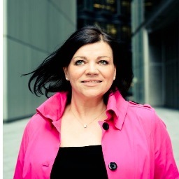 I run 2 practices 1) transformational & leadership coaching 2) detox retreats & boot camps @ExploreRaw 07914399109