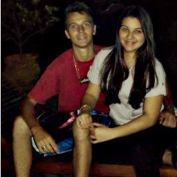 14 aninhos, Ariiana, Booba, Chata, Irritante, totalmente tímida, São Paulina, Feia ... melhoor da @_maryharantes2 ee namorada do #Lucaas. FIM (: