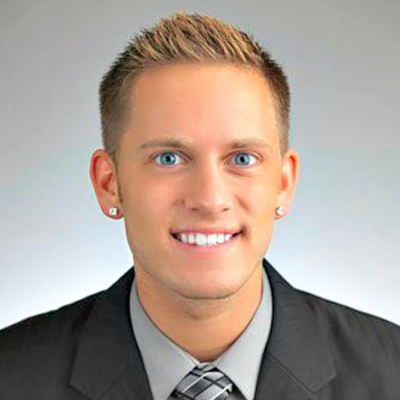 HR Professional with experience in recruiting, sourcing and interviewing candidates.