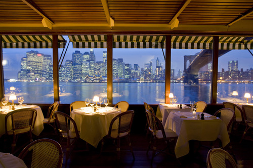 The River Café is one of New York and America’s most unique locations. Nestled under the Brooklyn Bridge with sweeping views of the New York skyline.