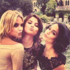 TweetGirlTweett's profile picture. Hi! :) x
Here you can found great pic and tweets!
This profile is made JUST FOR FUN!
#Follow    Thank you! :D xx