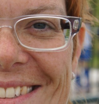 MeikeMoltzer's profile picture. Heel blij samen met @SdRooij, moeder van Jiske en Aafke, fietsforens van Leidsche Rijn naar NS, hockey bij Fletiomare, creabea met taart, schmink en huis