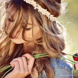 ‏‏إعـتــادَت عَينــي عـلى رؤيَــة أبشـع التصـــرُفـات مـن أقـــرَب وأغلـَى الأشخَــــاص ،
لَـم تـعــد تفــرقُ كثيـــراً .. ومـــا عُــــدتُ أصـــدق أحَـــدْ !