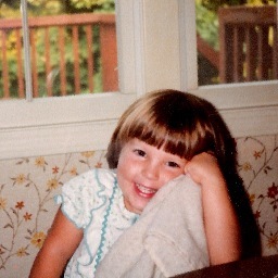 mugquomp's profile picture. my granddaddy always told us kids when we played in the yard, which was right on the Hudson, don't get too close to the river, or the mugawump'll getcha!