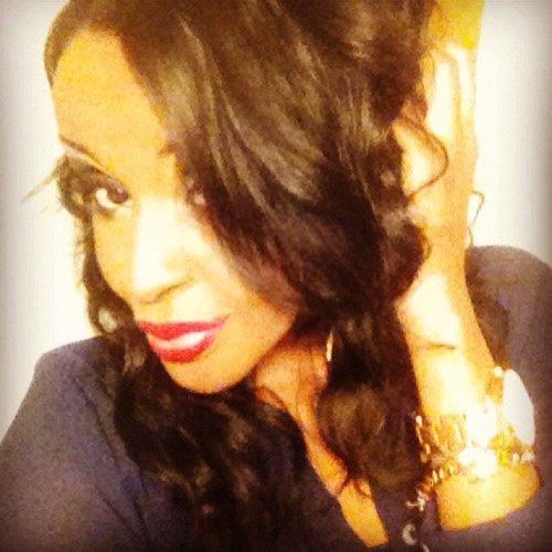 Find someone who messes up with your Lipstick not your mascara, Be yourself, Know your value & NEVER settle for less