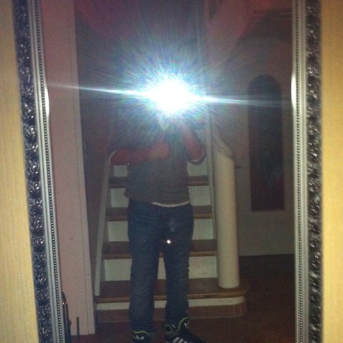 follow me and i follow u bitch :D
