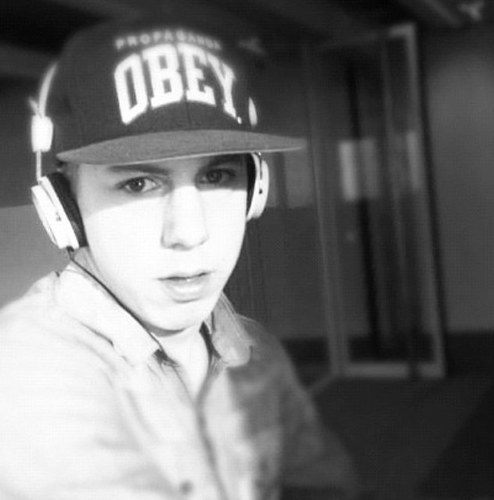 R_oytje's profile picture. 