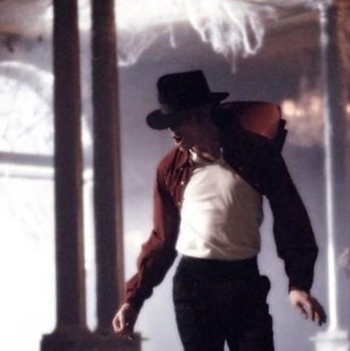 MJGTS7's profile picture. Let us dream of tomorrow where we can truly love from the soul, and know love as the ultimate truth at the heart of all creation. -MJ