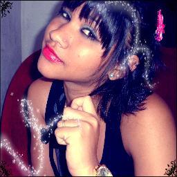 Eu Adriana, ,ariana ♈ mentalidade e jeito de criança, sou muito sincera, muito xata eu assumo, muito brincalhona,  e muito amiga de quem merece minha amizade!