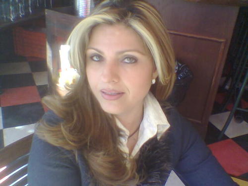 suzzyplata's profile picture. 