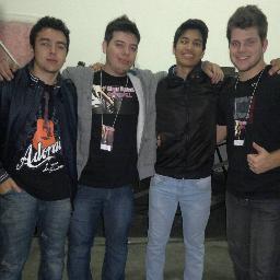 Somos uma Banda Gospel de estilo Pop Rock misturado com um Rock Australiano. Contatos: (51)8208-6655 (Douglas) ou 8162-2148 e 9175-1313 (Eliezer) Deus Abençoe