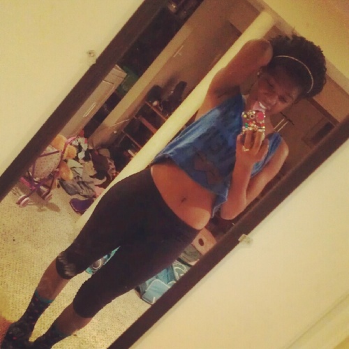 Follow my Wifey @_conTAEgious