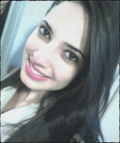Extrovertida, amiga, carinhosa, adora chocolate, ama Deus, família, amigos e os animais*-* Torcedora do Santos Futebol Clube s2