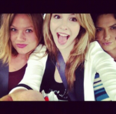 Bridgit3 follow me,i follow back