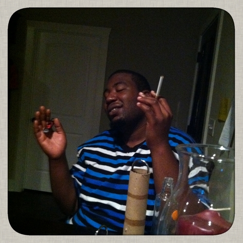 A squirrel in this world tryin to get a nut Team Wiz Khalifah #Big Sean