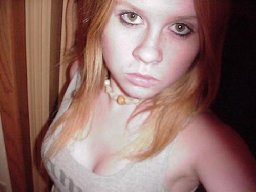 Hey everyone, it's the one and only Kat Brutality. I'm a good one person team for follow-backs! follow me and get followed! I love my fans. ;3