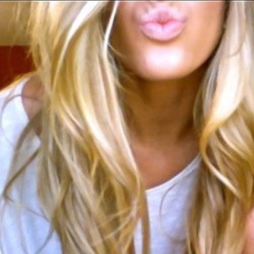 you dont have to be blonde to follow, but lets face it: blondes are the best. #teamblonde #hotpink #teamlonghair i'd tap that follow button(;