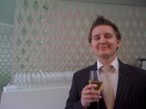 EHelmersen's profile picture. Oslo. Økonomikonsulent. God på sport og retweets. Vålerenga og dart. Driver også kontoen @olympiskepoeng