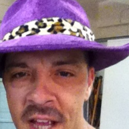 wizzizle's profile picture. 