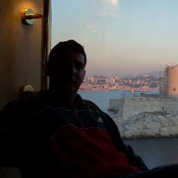 tasosfotiadis_'s profile picture. "Είμαι μετρίως μέτριος και πάντα μετρημένος"