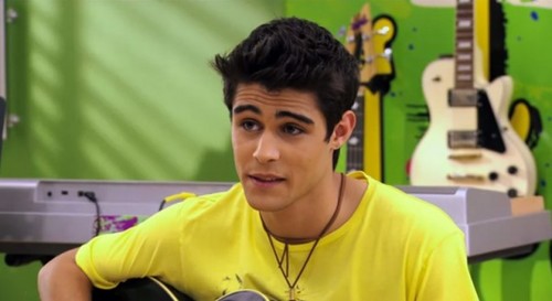 Me enamoré de cada uno de sus detalles Fc dedicato a Singer Actor Pablo Espinosa / FC DEDICADO AO PABLO ESPINOSA 14/09/2012 Dona: @SarahDeymes