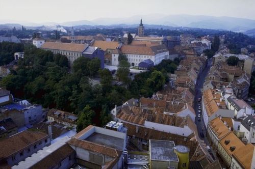 Summers4A's profile picture. Hardware Technician and loves history.