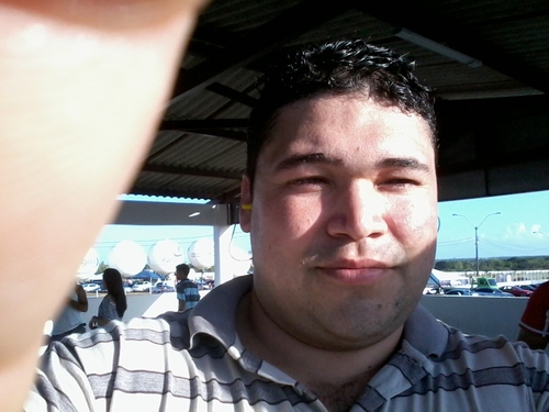 Sou um cara tranquilo, muito feliz e grato a Deus por tudo.