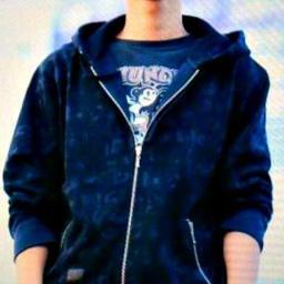 Hey There !! :)) Follow @EXOM_WuYiFan90 @EXO_Jongin_94 @EXO_ohSehun94 @ExoM_xiluhan90 @Mvocal_BBH @Leadersuho_exok And our staff @realsmstaffs