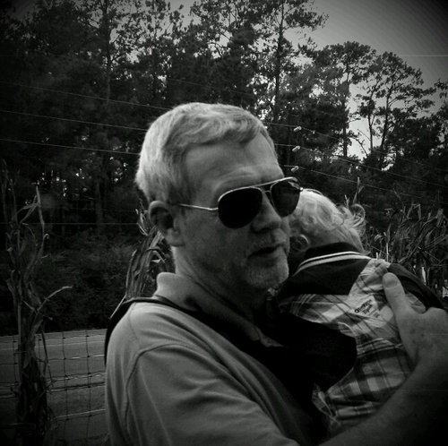 growupwalmart's profile picture. Growing up as a Wal-Mart brat.  My father has worked for Wal-Mart for over 30 years and almost died from it.