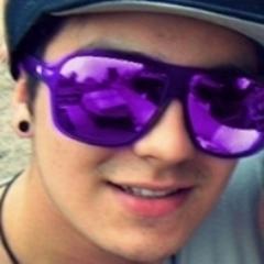 Since: 06/04/10! Seguido pelo Luan: 23/06/10. Você pode até tocar o céu, se crer ∞ Parceria: @Radar_LuanS / Madrinha: @FCcharminhoLS.