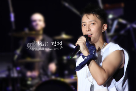 ผมเปลี่ยนแอคแล้วนะครับ @DVHanGeng__BTH