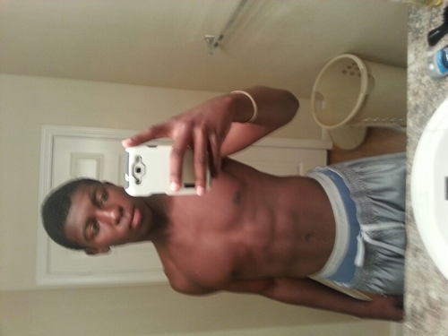 Football is my life! #24 And follow my main nigga @CooolStoryBroo_ She be that gay mofo♡