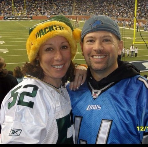 Member of a small fringe minority 🇨🇦. I love dogs 🐶 the Green Bay Packers 💚💛 F1 🏎️ and my Civil Liberties.  Will follow back.  🚫DM’s.  M🍁GA  #honkhonk