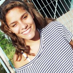 Quando a ultima coisa que vc tiver for Deus ' vc vai descobrir que Ele era a única coisa que você precisava ter '' =D