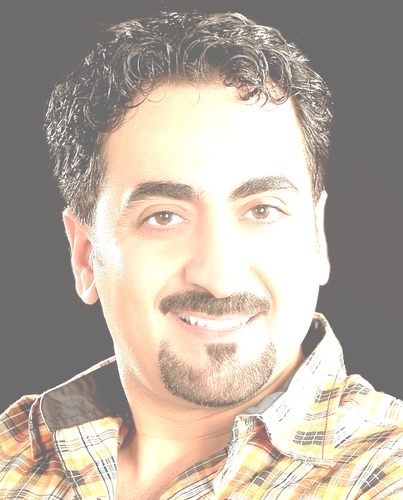 عاشق الغناء والاحساس بالكلمة