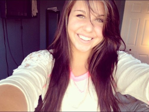 Jacklynn Bendert, fearless, soccer, photos, tanning, pink, having fun, taylor swift, tie dye, movies, texting, singing  dancing follow me and ill follow back:)
