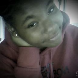 @My Beauty Is All IHave ♥ iDnt Like FONEY @ ♥ IM @Bestiee Makayla ♥TYkesha Fo WIf3Y !♥ 9.4.12