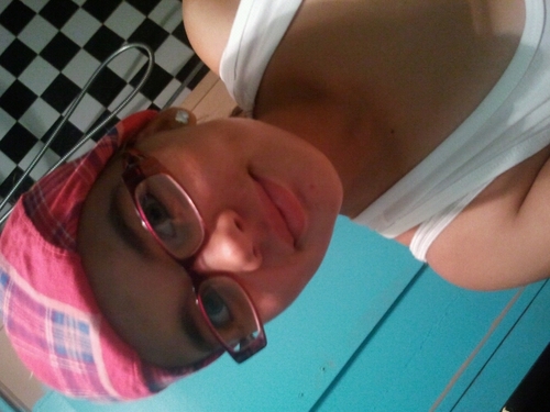 #I,Follow,Backk(: #Yolo, inless you think you live twice.. ^_^ hah. #F.I.S.H (: Yess, i like that one too! (;