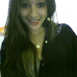 19 anos, brasileira.