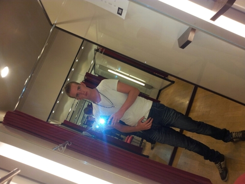 nicksku19's profile picture. 