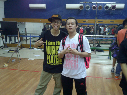 jamesLawLiet's profile picture. People with AVERAGE ability don't know anything higher than himself. But, TALENTED people can always be aware of a genius. -Sherlock Holmes-