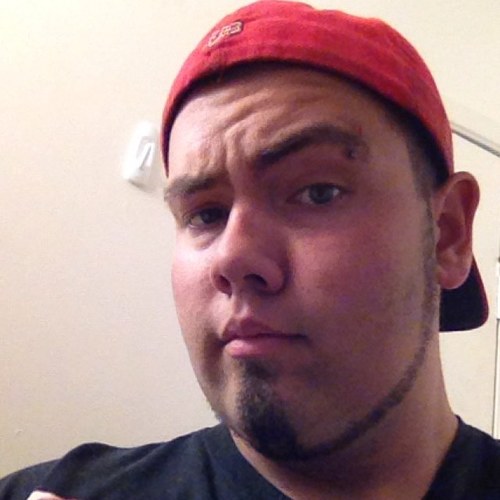 HarleyEdmundz's profile picture. 