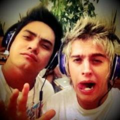 Esse FC é dedicado para @kobarestart e @thomasrestart .. desde 02/12/11 =* Donas: @mynameisthata_ e @NataliaZerb_ :) / Ofc pelo koba dia 07/12/11  ♥