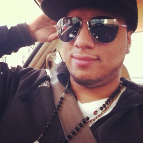 Chilling with Batman

#TeamLeo #TeamBlunts #TeamiPhone